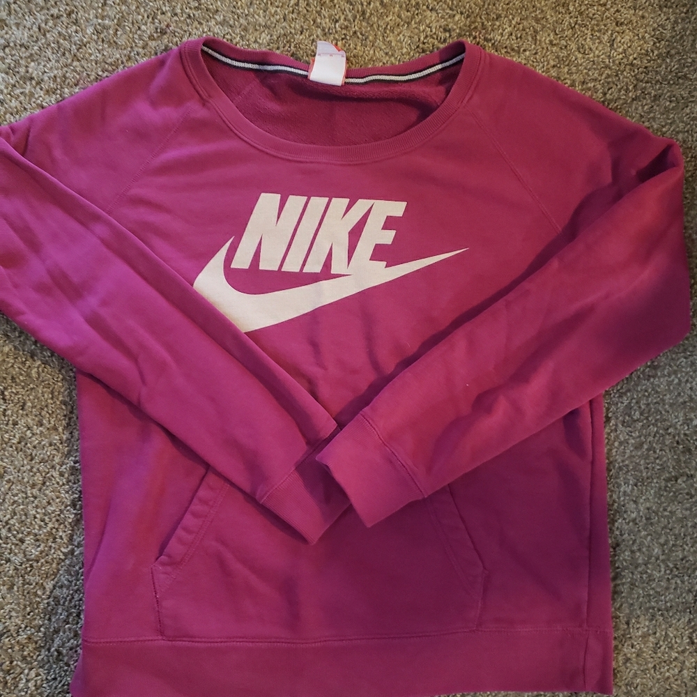 Nike pullover hoodie